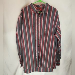 ❤️ 3/$25 Rocawear Button Down
